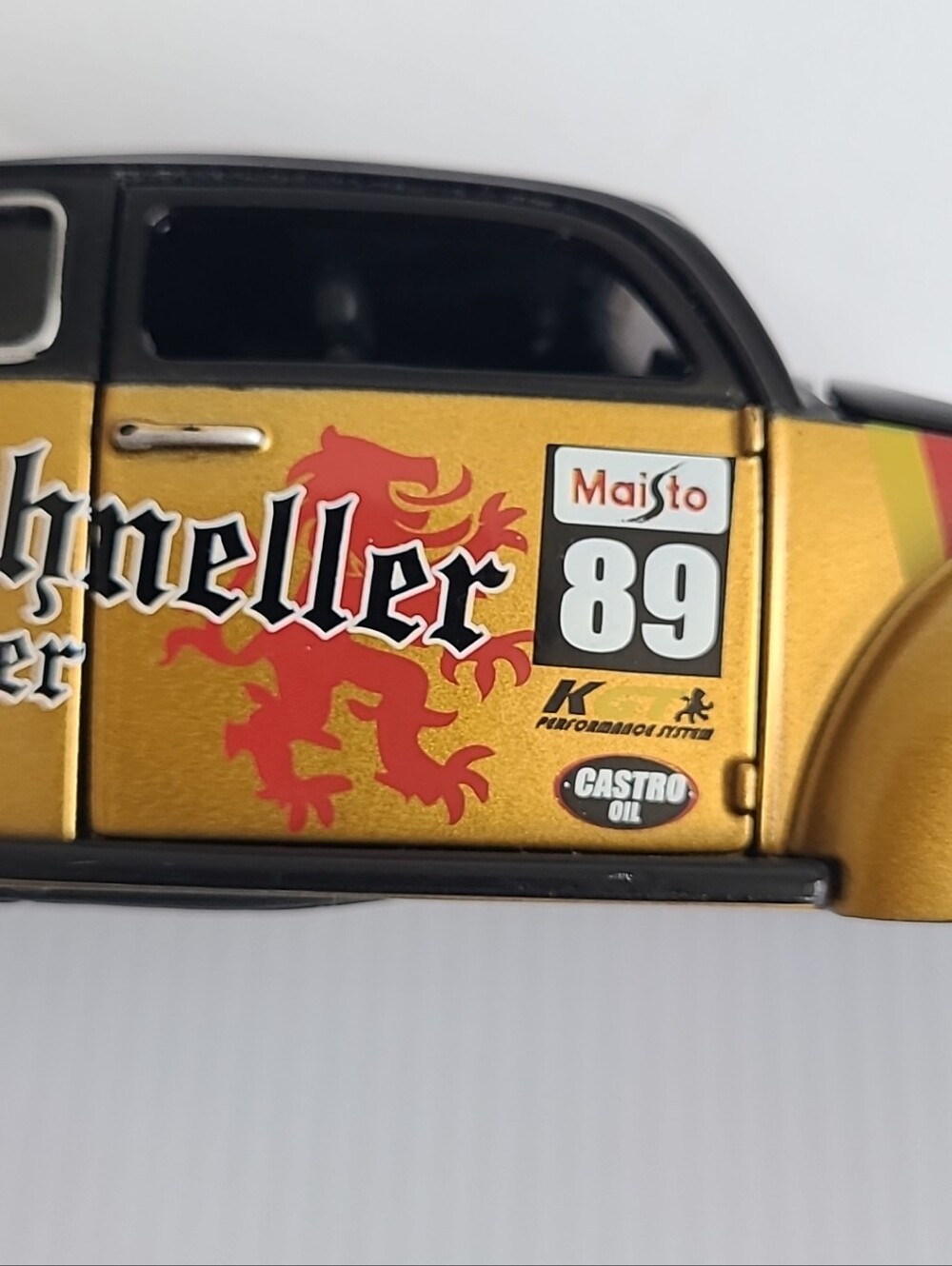 Gold & Black Vintage Beetle Toy Car - 'Schneller' Racer Maisto 1/24 Scale Rare - Picture 12 of 16